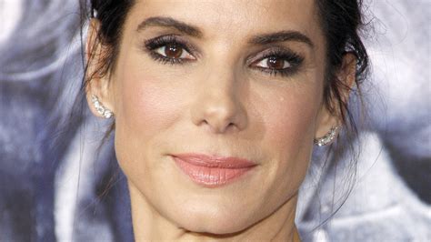 Sandra Bullock Opens Up About Shooting That Naked Scene。